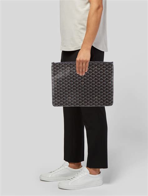 realreal goyard senat bag.